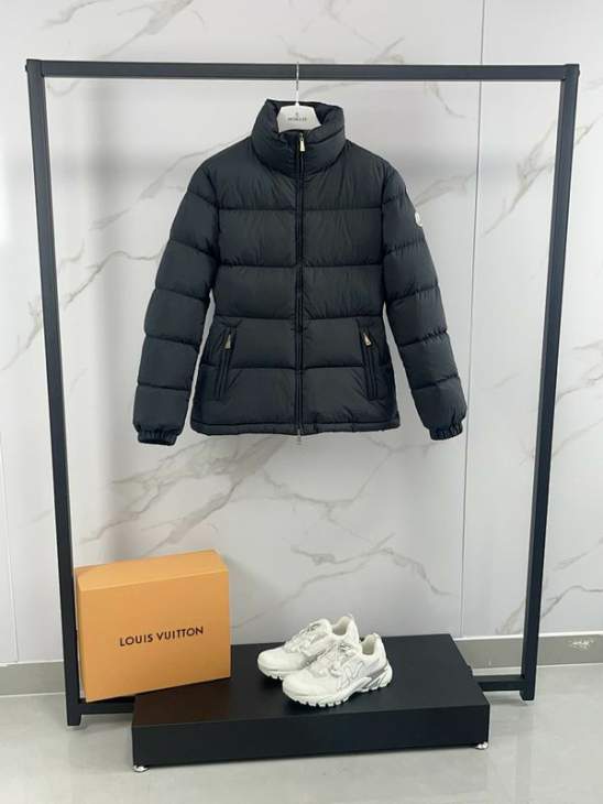 Picture of Moncler Down Jackets _SKUMonclersz1-426yr45937165
